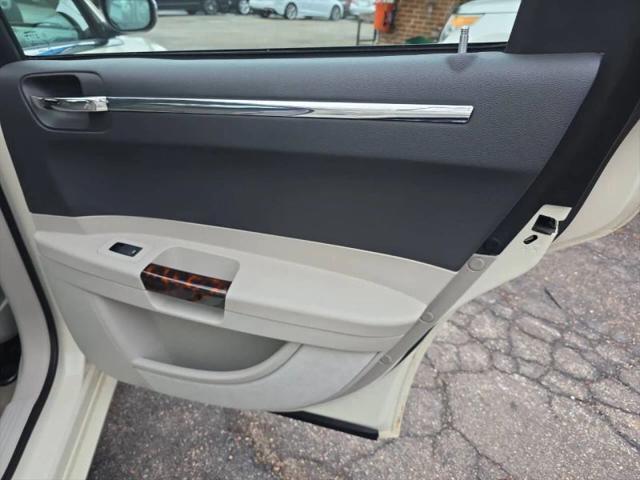 2007 Chrysler 300 300C