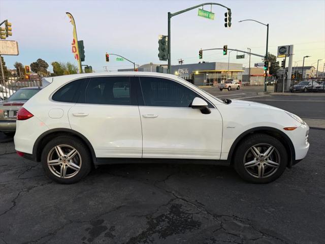 2014 Porsche Cayenne Diesel Platinum Edition
