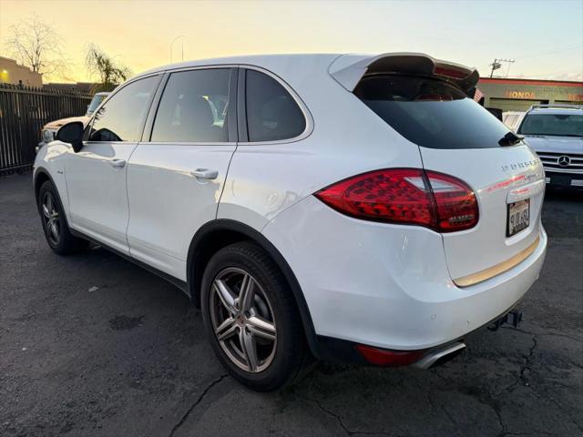 2014 Porsche Cayenne Diesel Platinum Edition
