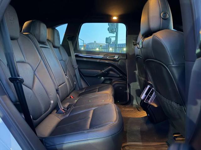 2014 Porsche Cayenne Diesel Platinum Edition