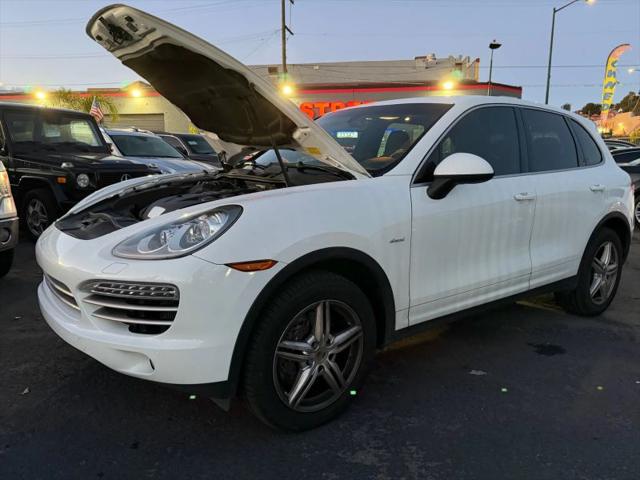 2014 Porsche Cayenne Diesel Platinum Edition