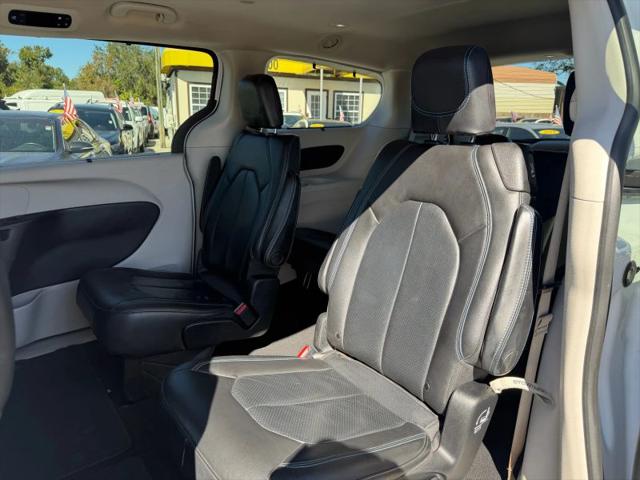 2021 Chrysler Pacifica Touring L