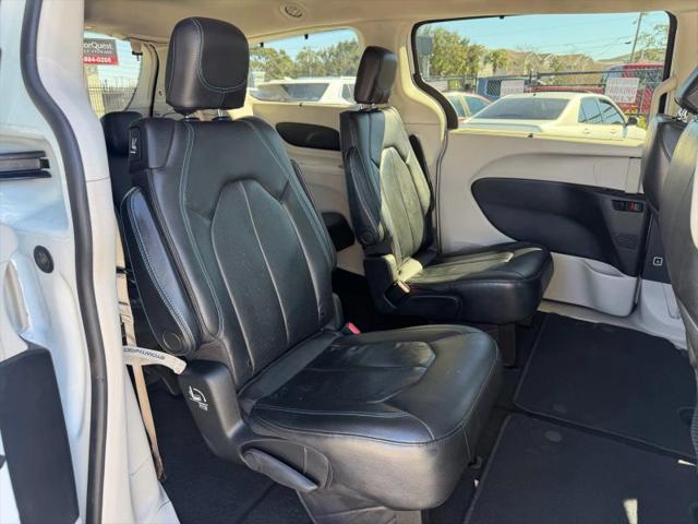 2021 Chrysler Pacifica Touring L