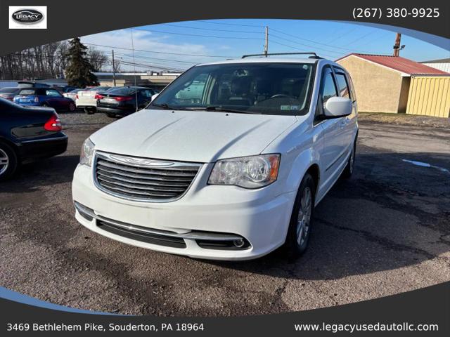 2016 Chrysler Town & Country Touring