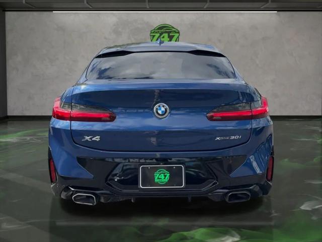 2022 BMW X4 xDrive30i