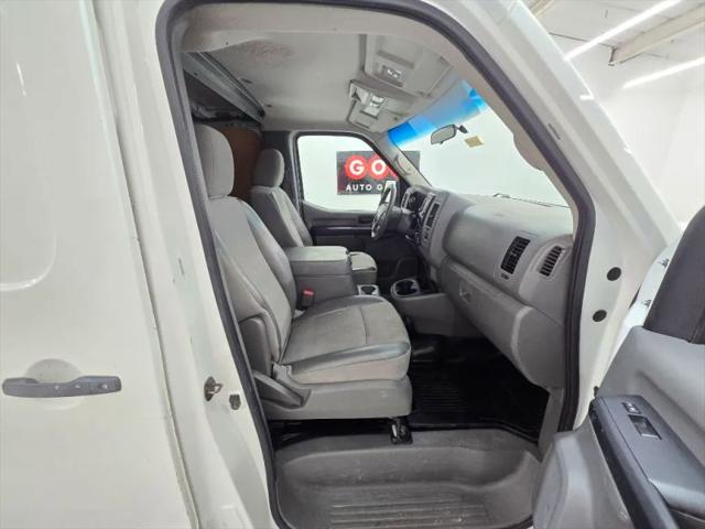 2017 Nissan 2500 SV V6