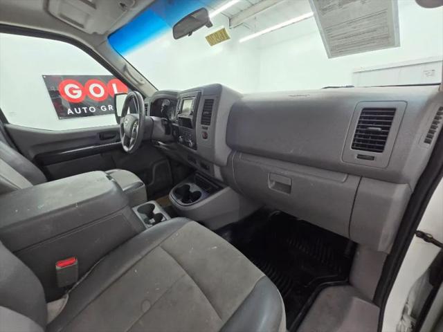 2017 Nissan 2500 SV V6