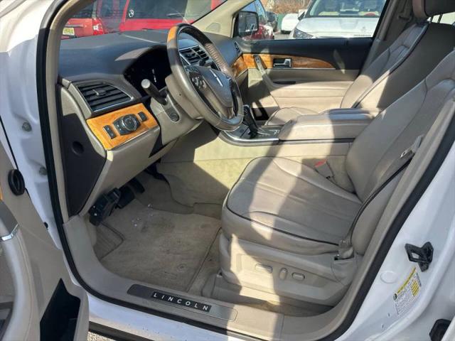 2011 Lincoln MKX Base