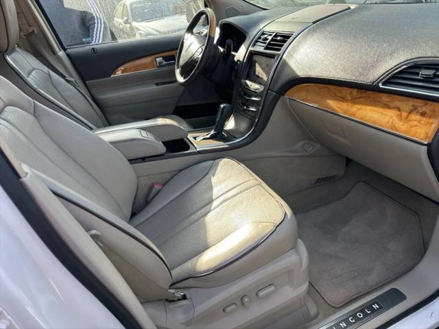 2011 Lincoln MKX Base