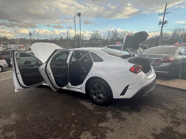 2022 Kia K5 LXS