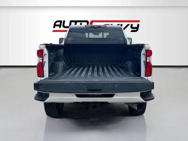 2022 Chevrolet Silverado 3500HD 4WD Crew Cab Standard Bed High Country