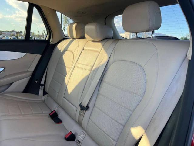 2017 Mercedes-Benz GLC 300