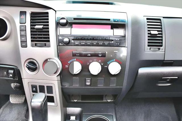 2013 Toyota Tundra Grade 5.7L V8
