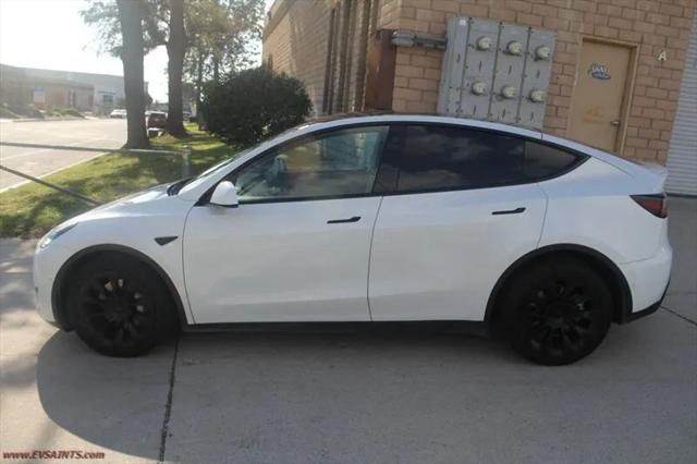 2022 Tesla Model Y Long Range Dual Motor All-Wheel Drive