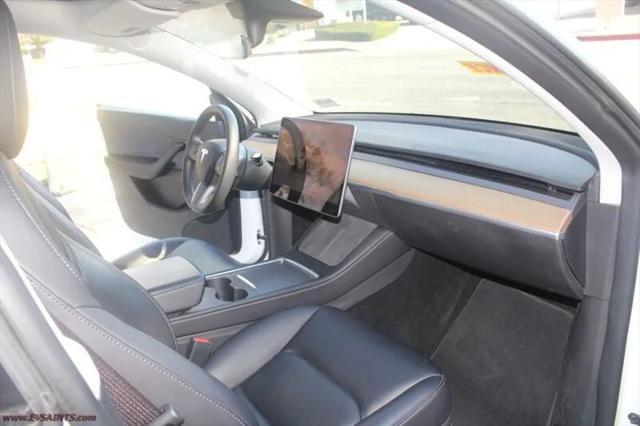 2022 Tesla Model Y Long Range Dual Motor All-Wheel Drive