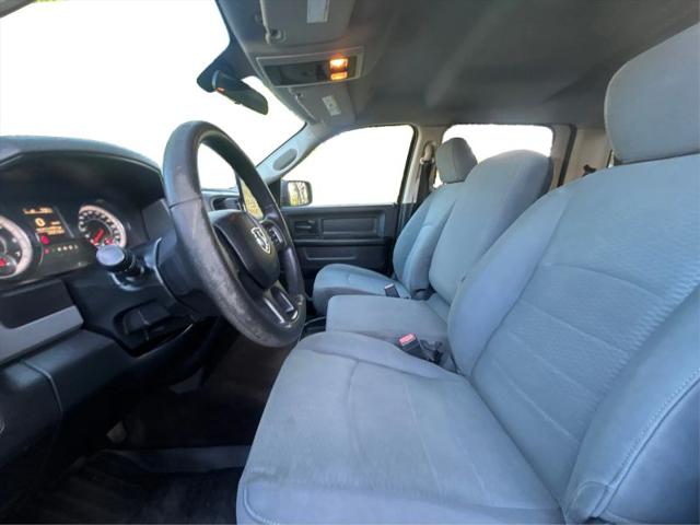 2017 Ram 1500 Express Crew Cab 4x4 5'7" Box