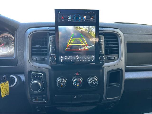 2017 Ram 1500 Express Crew Cab 4x4 5'7" Box