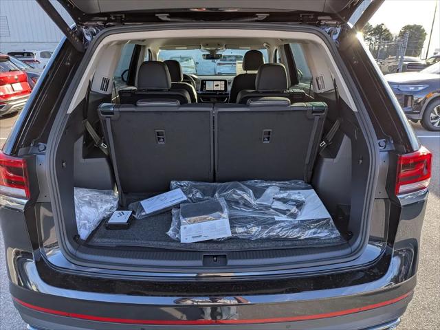2026 Volkswagen Atlas SE with Technology