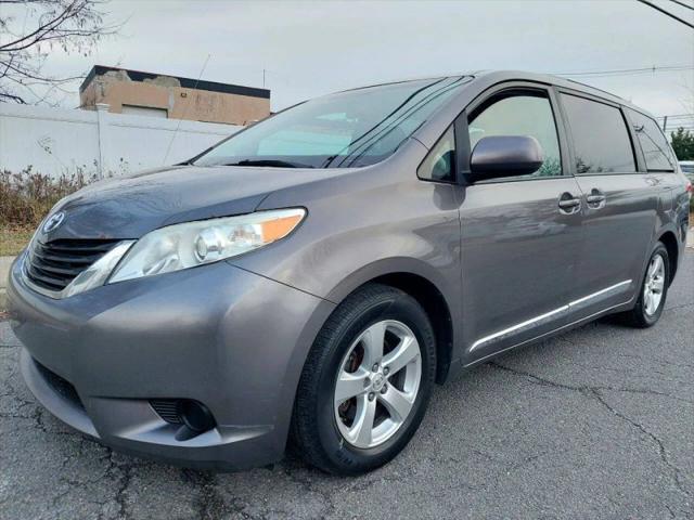 2014 Toyota Sienna LE