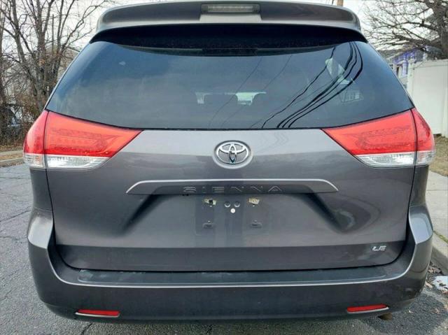 2014 Toyota Sienna LE