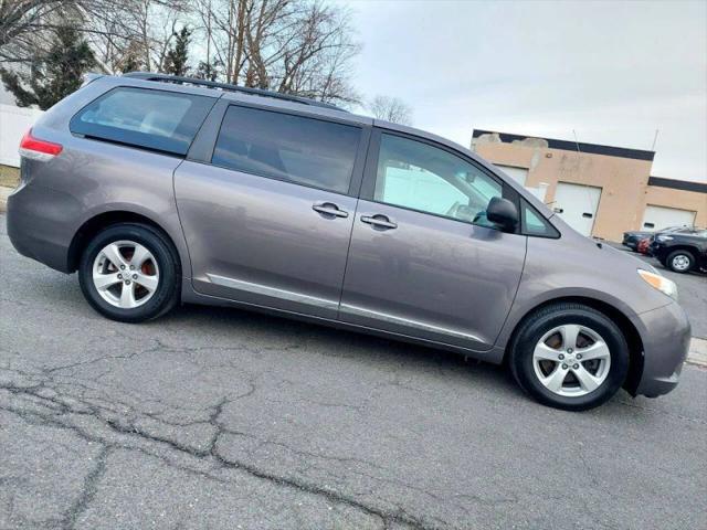 2014 Toyota Sienna LE