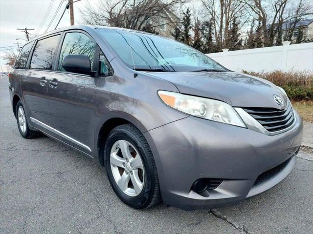 2014 Toyota Sienna LE