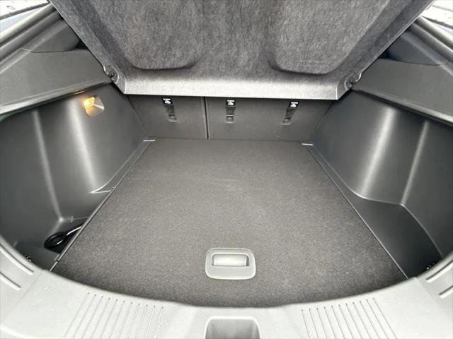 2026 Buick NV Sport Touring FWD