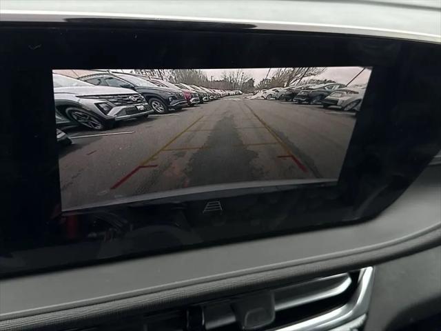 2026 Buick NV Sport Touring FWD