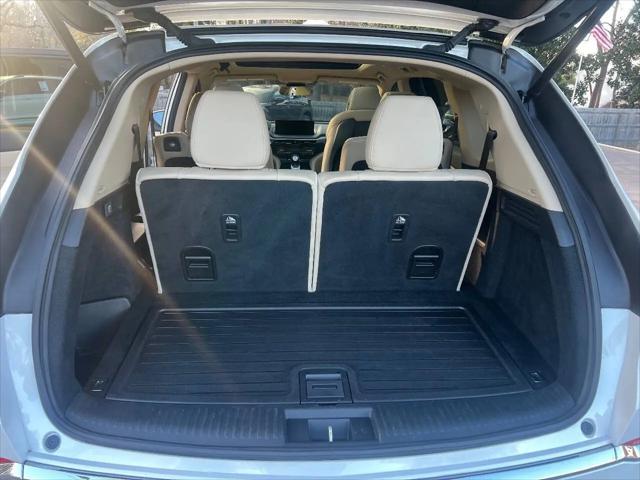 2023 Acura MDX Standard