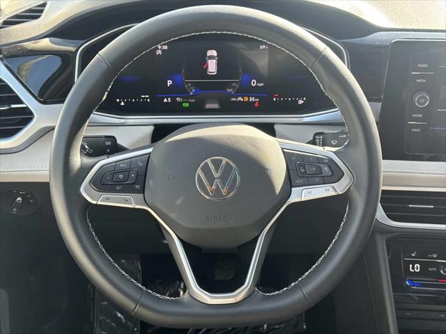 2025 Volkswagen Taos 1.5T SE