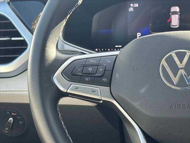 2025 Volkswagen Taos 1.5T SE