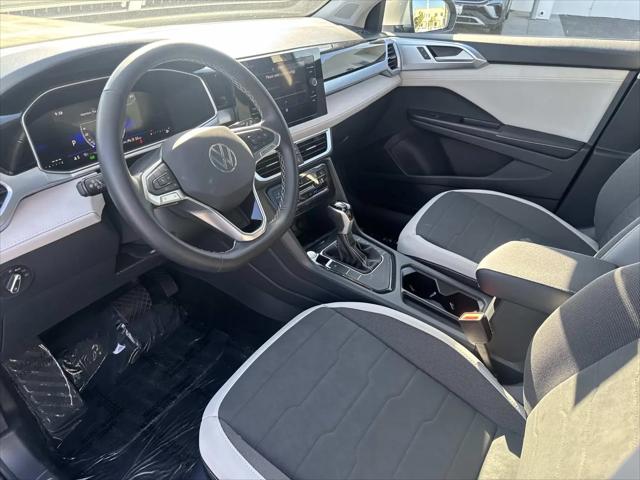 2025 Volkswagen Taos 1.5T SE