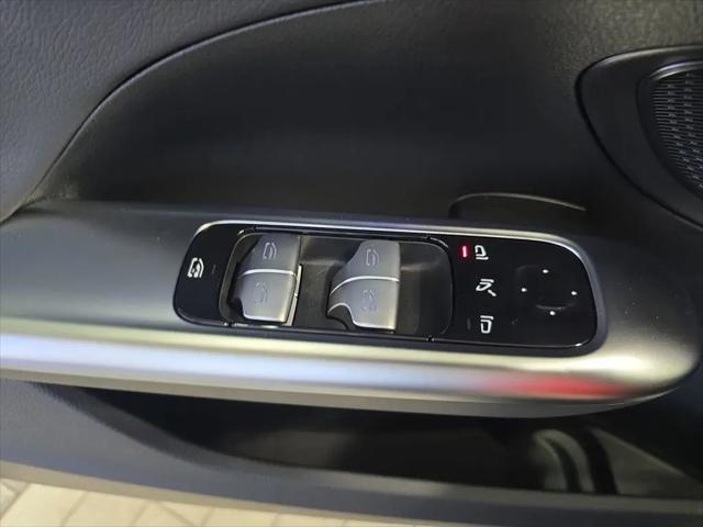 2026 Mercedes-Benz C-CLASS C 300 C 300