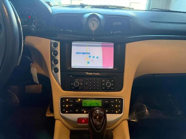 2010 Maserati GranTurismo Standard