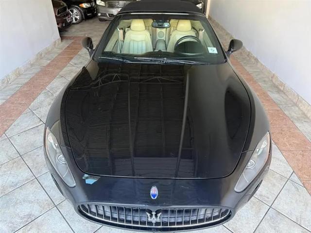 2010 Maserati GranTurismo Standard