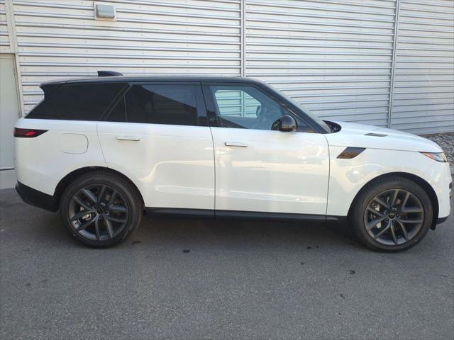 2026 Land Rover Range Rover Sport P360 SE