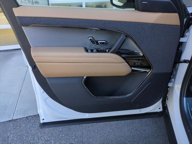 2026 Land Rover Range Rover Sport P360 SE