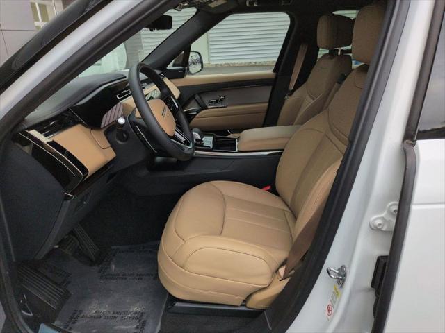2026 Land Rover Range Rover Sport P360 SE