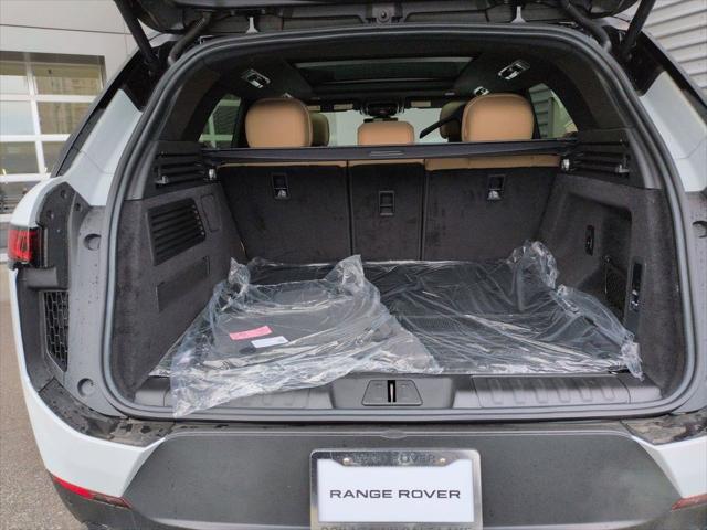 2026 Land Rover Range Rover Sport P360 SE