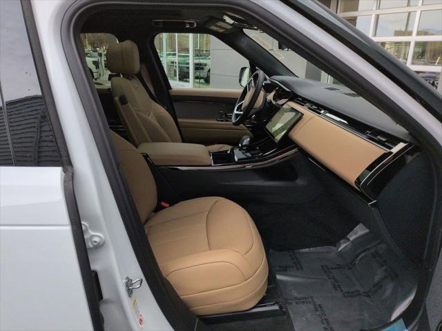 2026 Land Rover Range Rover Sport P360 SE