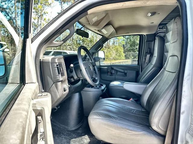 2023 Chevrolet Express Cargo Van RWD 2500 Regular Wheelbase WT