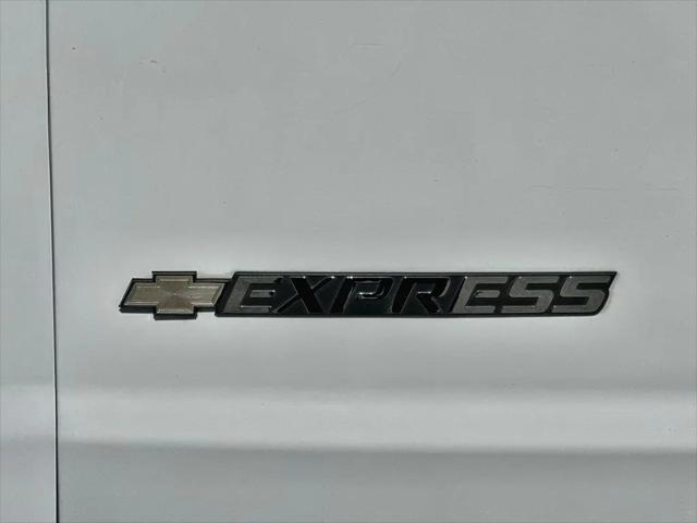 2023 Chevrolet Express Cargo Van RWD 2500 Regular Wheelbase WT