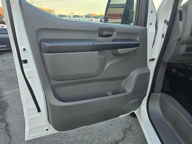 2021 Nissan 2500 SV Standard Roof V6