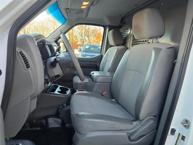 2021 Nissan 2500 SV Standard Roof V6