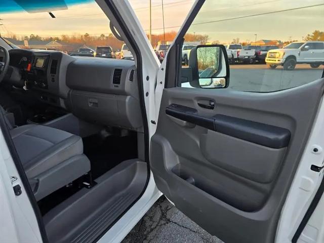 2021 Nissan 2500 SV Standard Roof V6