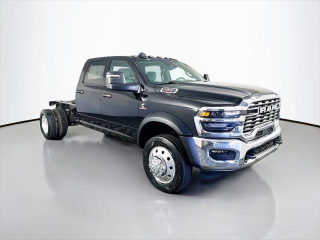 2026 RAM Ram 5500 Chassis Cab RAM 5500 TRADESMAN CHASSIS CREW CAB 4X4 60 CA