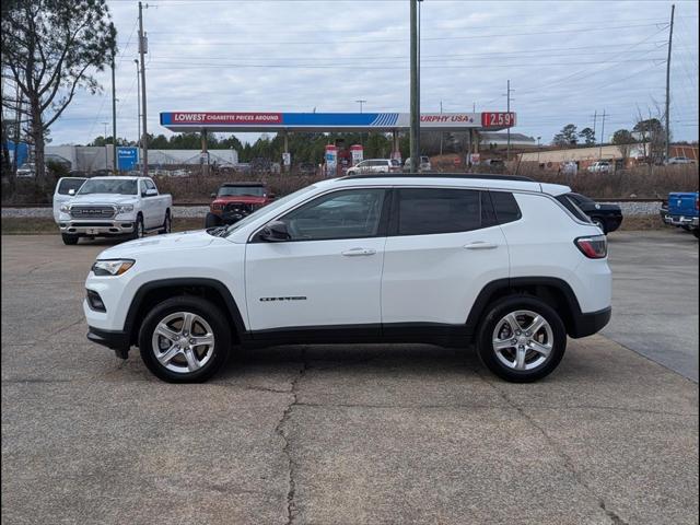 2024 Jeep Compass Latitude 4x4 2024 Jeep Compass Latitude 4x4