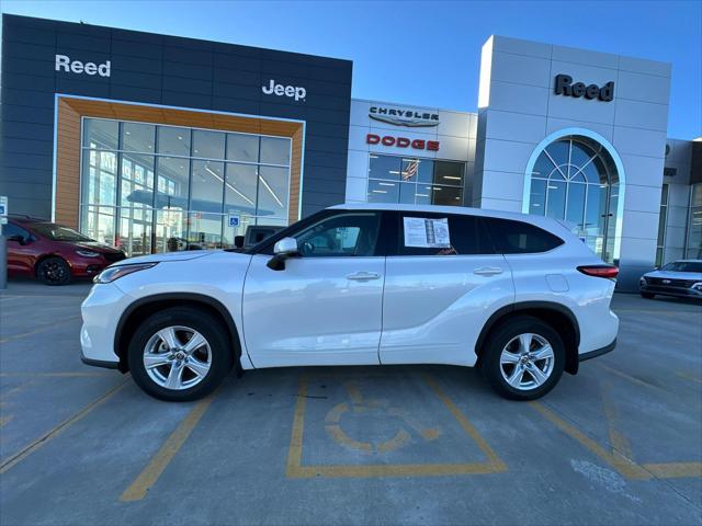 2020 Toyota Highlander LE