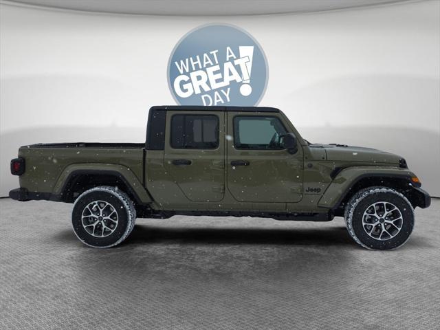2026 Jeep Gladiator GLADIATOR SPORT S 4X4