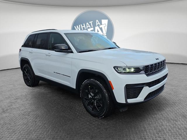 2026 Jeep Grand Cherokee GRAND CHEROKEE LAREDO ALTITUDE 4X4